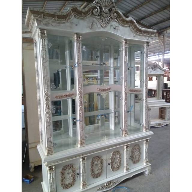 Lemari pajangan 3 pintu full kaca