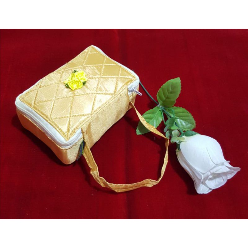 Mukena Traveling Pouch Tidak Bisa Pilih Warna