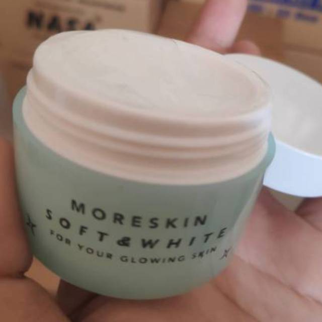 Moreskin Soft and White