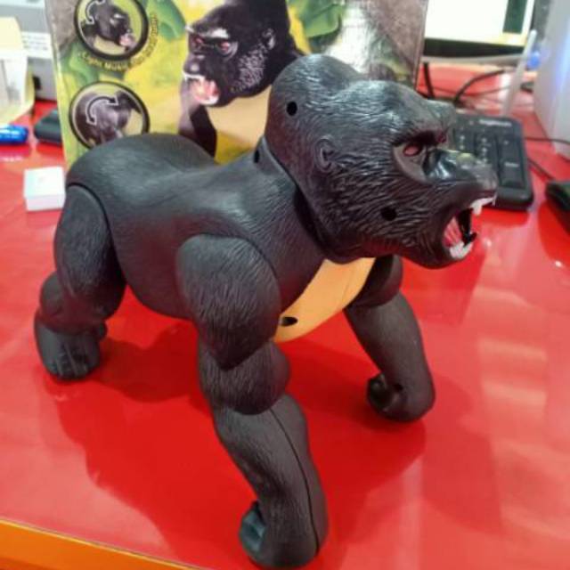 Mainan Kingkong Bisa Jalan Suara