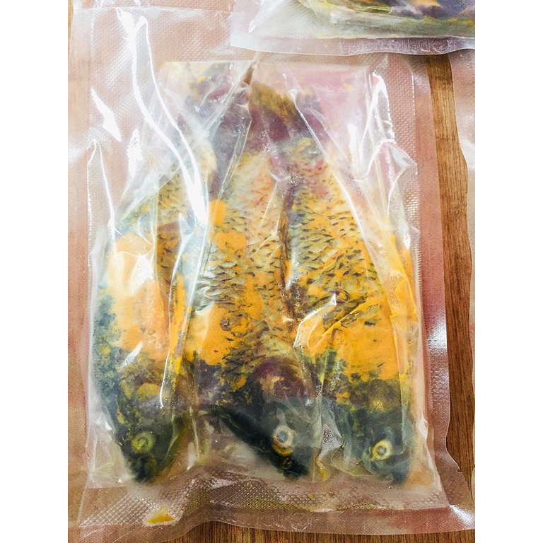 

Ikan Emas Bumbu / Frozen / Siap goreng isi 3 ekor
