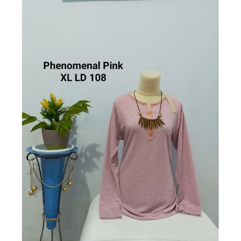 KAOS  RAJUT PHENOMENAL