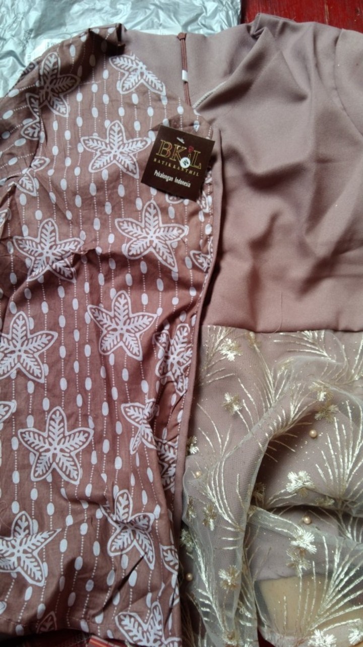 Atasan Batik Dolby Dolbi Dobby Doby Tenun Sutra Tulis Halus Katun Atbm Baron ,sarombit Atasan