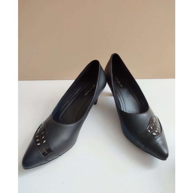 ST. MORITZ 769 BLACK SEPATU KERJA WANITA/PANTOFEL