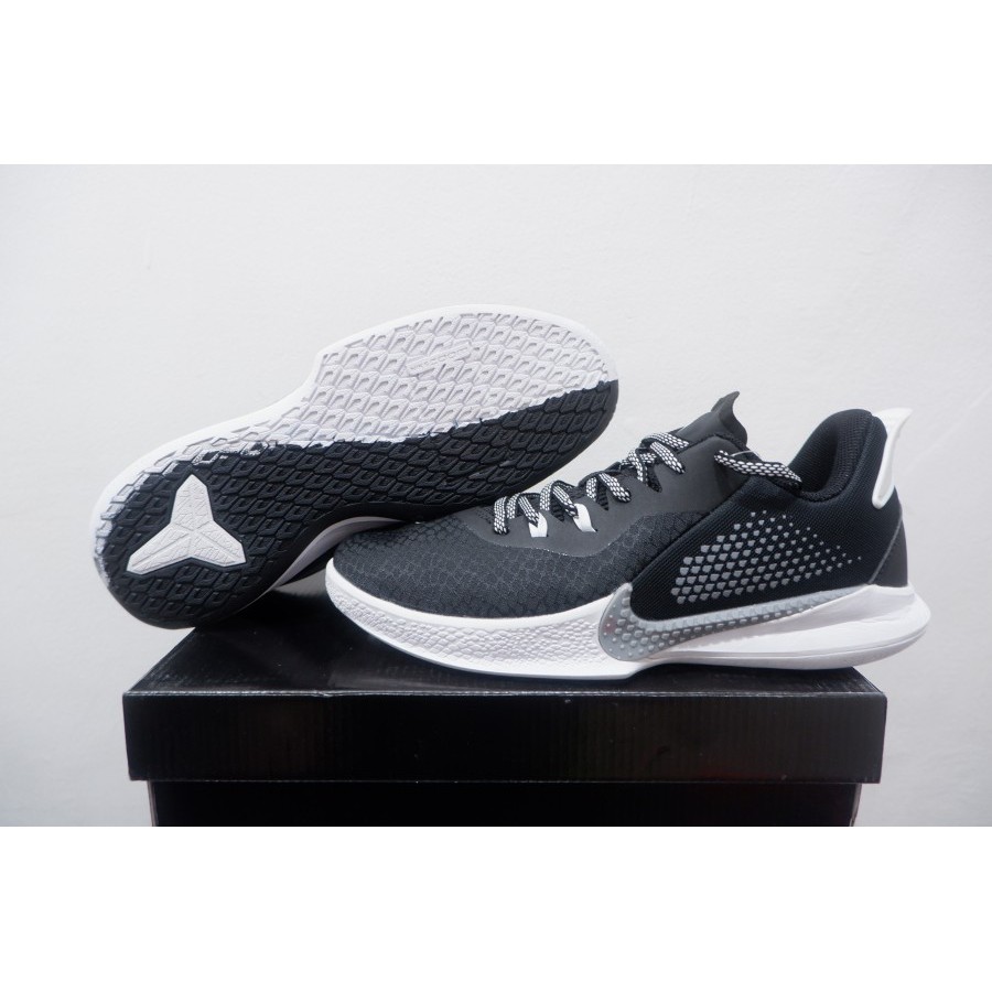kobe fury sneakers