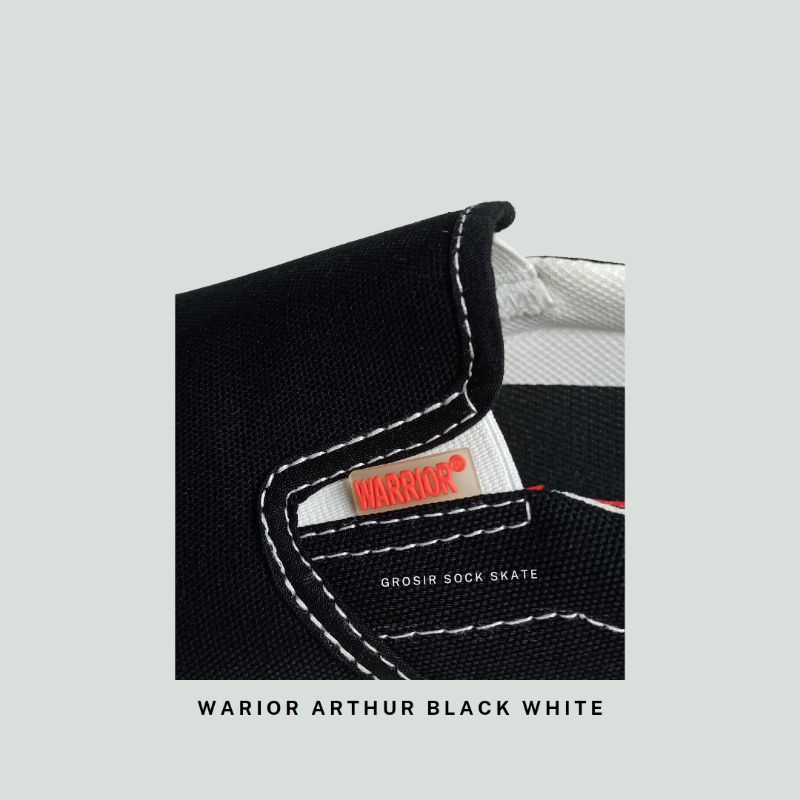 slip on warrior arthur black white original