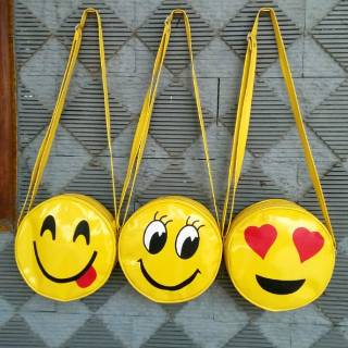 Tas Selempang Kuning Bulat Emotion / Tas Wanita / Tas Lucu / Tas Murah