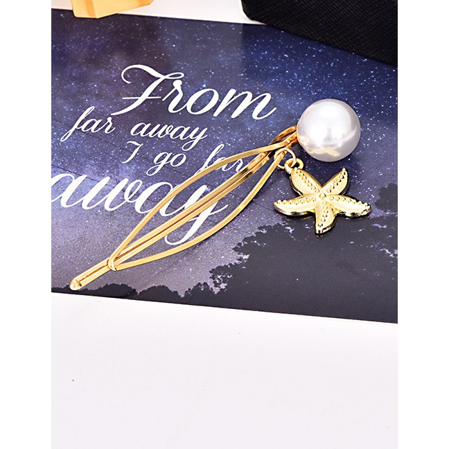 LRC Jepit Rambut Fashion Gold Pearl Five-pointed Star Hairpin F39360