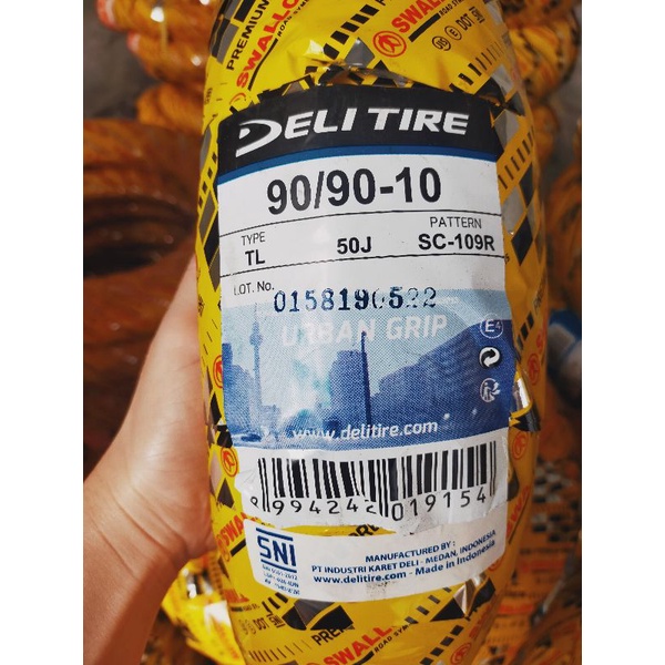 BAN LUAR SWALLOW SC109R 90-90-10 - BAN DELITIRE SC109R - TUBELESS