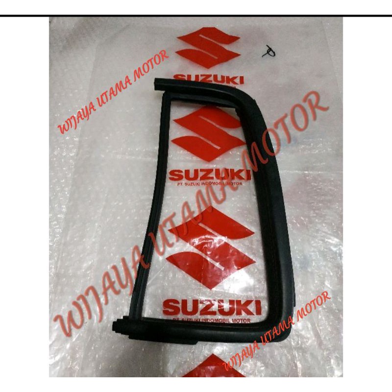 karet kaca Mati suzuki swift old original