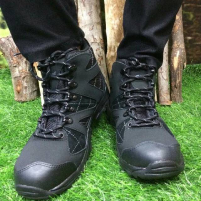 SEPATU GUNUNG REI SAR-SEPATU HIKING-SEPATU REI SAR