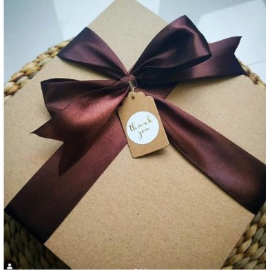 

22x22x8 POLOS+PITA (Box Macaroni schotel/Pastel tutup/hampers/gift/accesories,dll)
