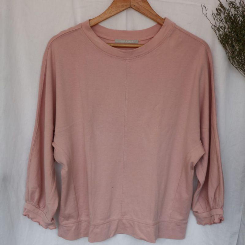 Love and Show soft pink thrift shirt