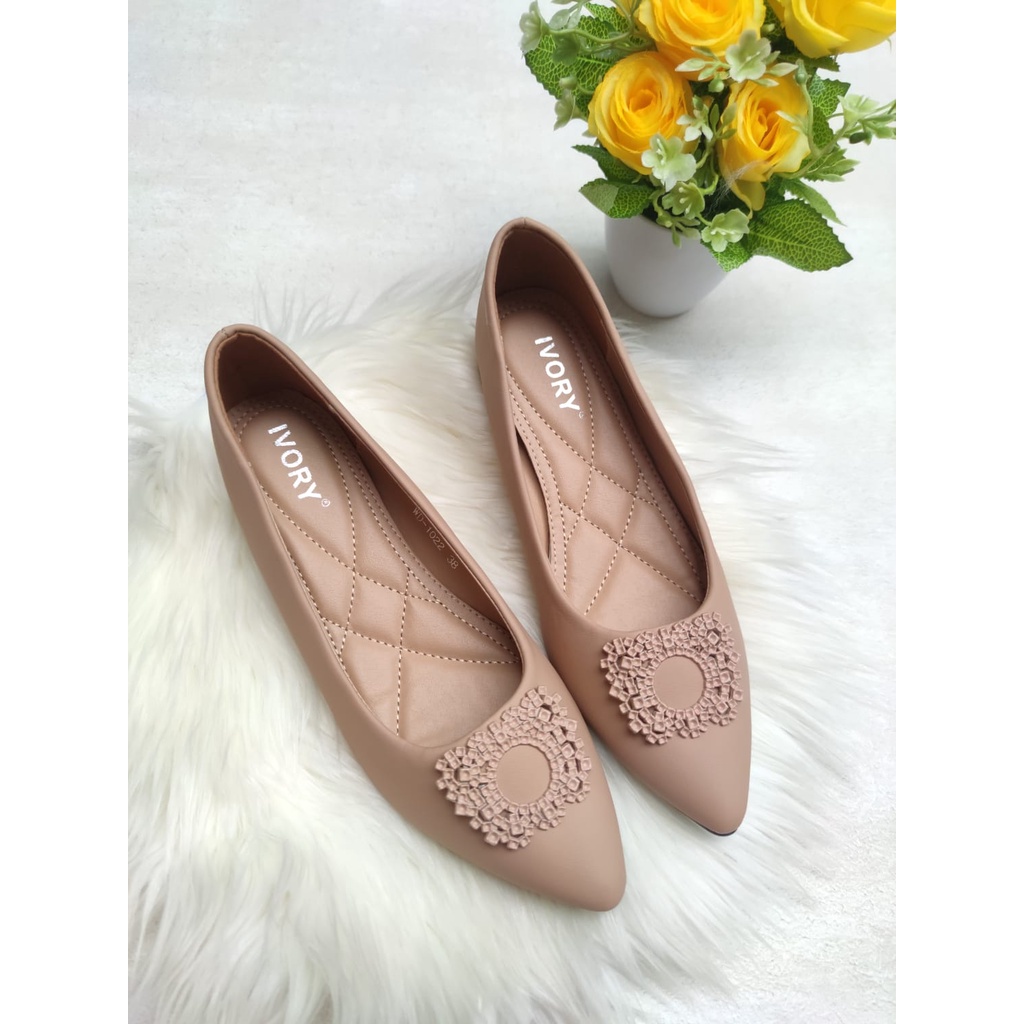 IVORY Sepatu Wedges Dalam Wanita WD-1022