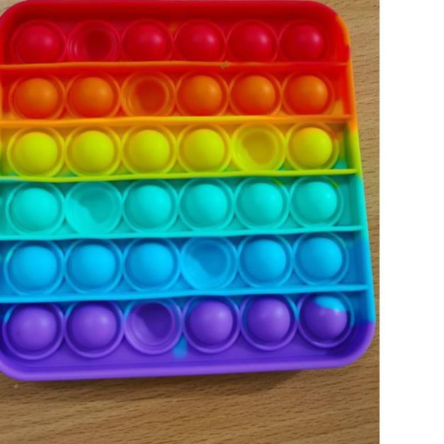 

✾ POP IT KOTAK RAINBOW ➵