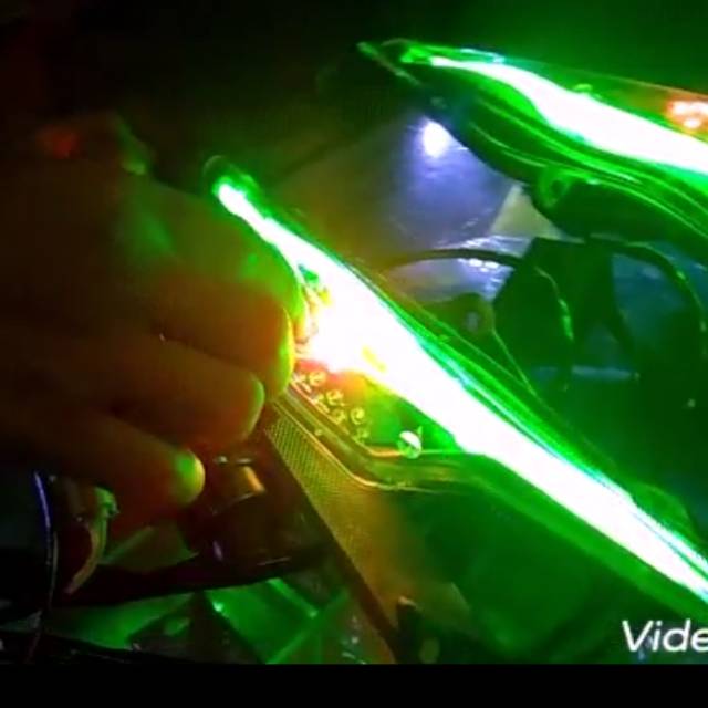 Lampu alis DRL RUNNING beat esp / street  pesanan Warna hijau