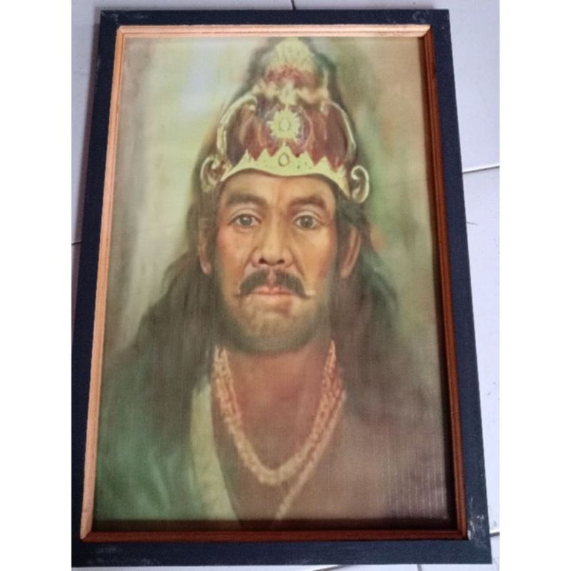 hiasan dinding lukisan cetak prabu Jayabaya plus bingkai ukuran 65x45