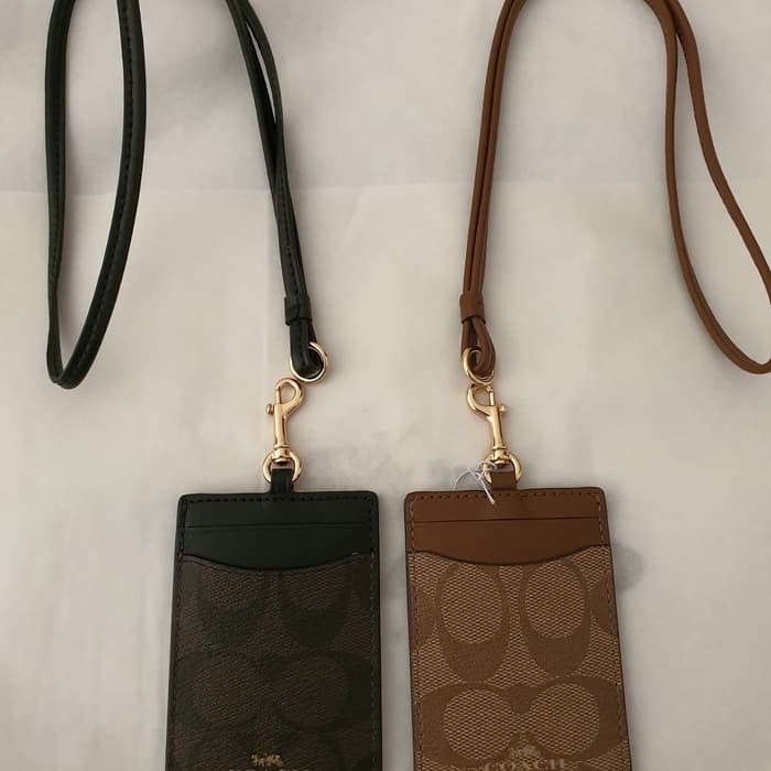 

BEST SELLER Coach laynard tag id original