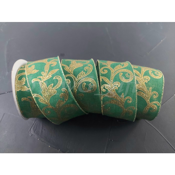 

Pita Kain Hijau Motif Daun Emas; Lebar 6.3 cm; Panjang 10 Yard