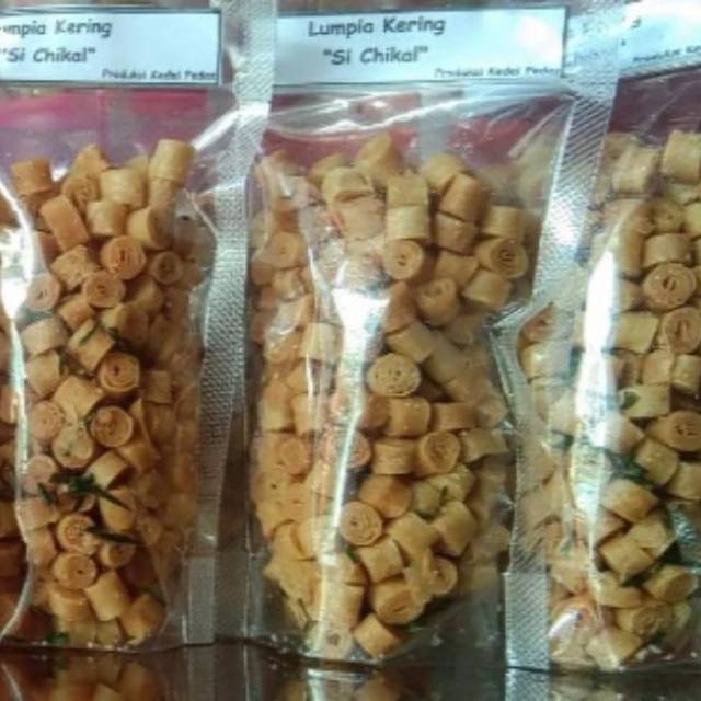 

Keripik lumpia / lumpia goreng / kulit lumpia goreng dua putra