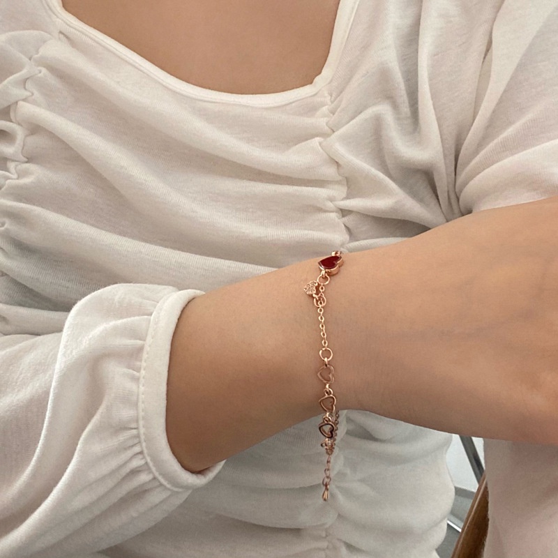 Gelang Bentuk Hati Warna Merah Bahan Alloy Gaya Korea Untuk Wanita
