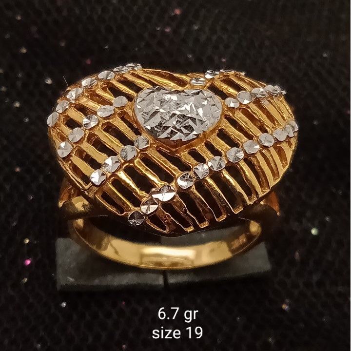 Cincin Emas 17 K - 6.7 gr Kadar 750 - 2042