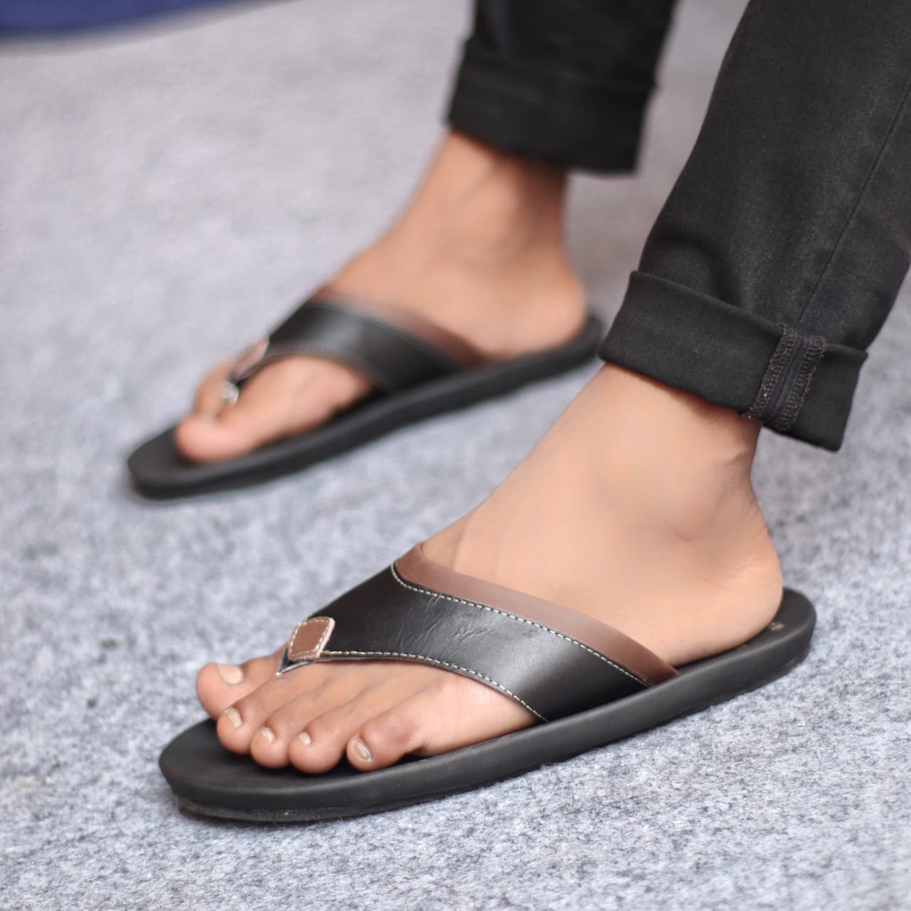 LIGTHT|Sandal Kulit Jepit Pria Santai Kekinian Traveling Cowok Hitam Coklat Murah Asli Original