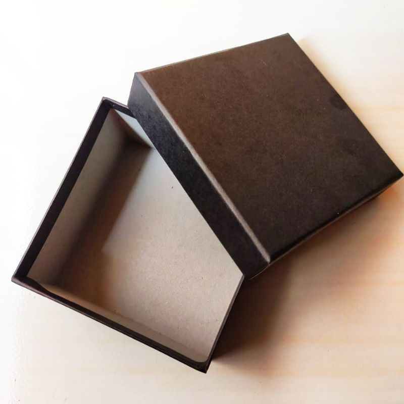 Kotak / Box Dus Polos untuk Kado ikat pinggang dan dompet
