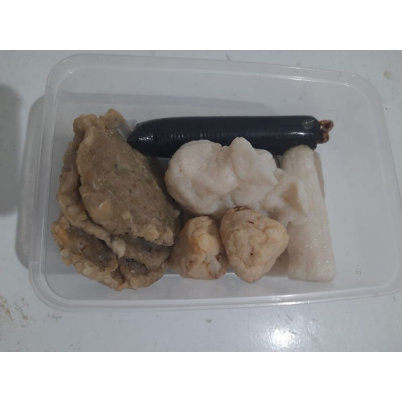 

Pempek ikan tengiri