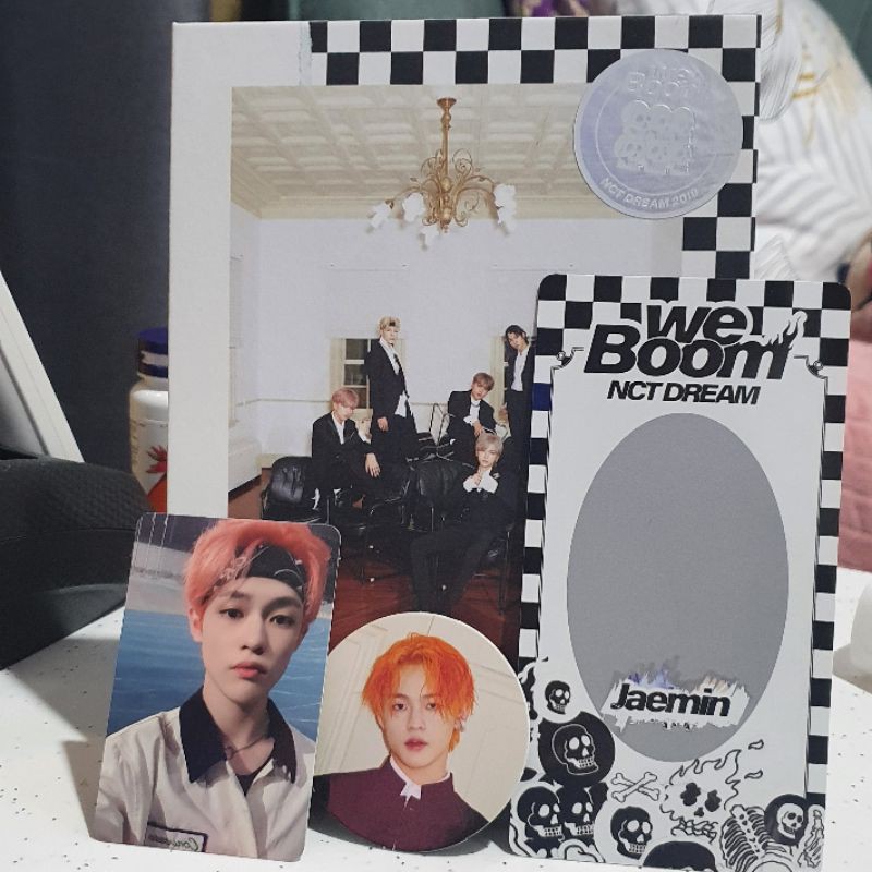 NCT DREAM - WE BOOM (WE/BOOM) Album + PC, CC & BC [CHENLE, JAEMIN, RENJUN, HAECHAN, JISUNG]