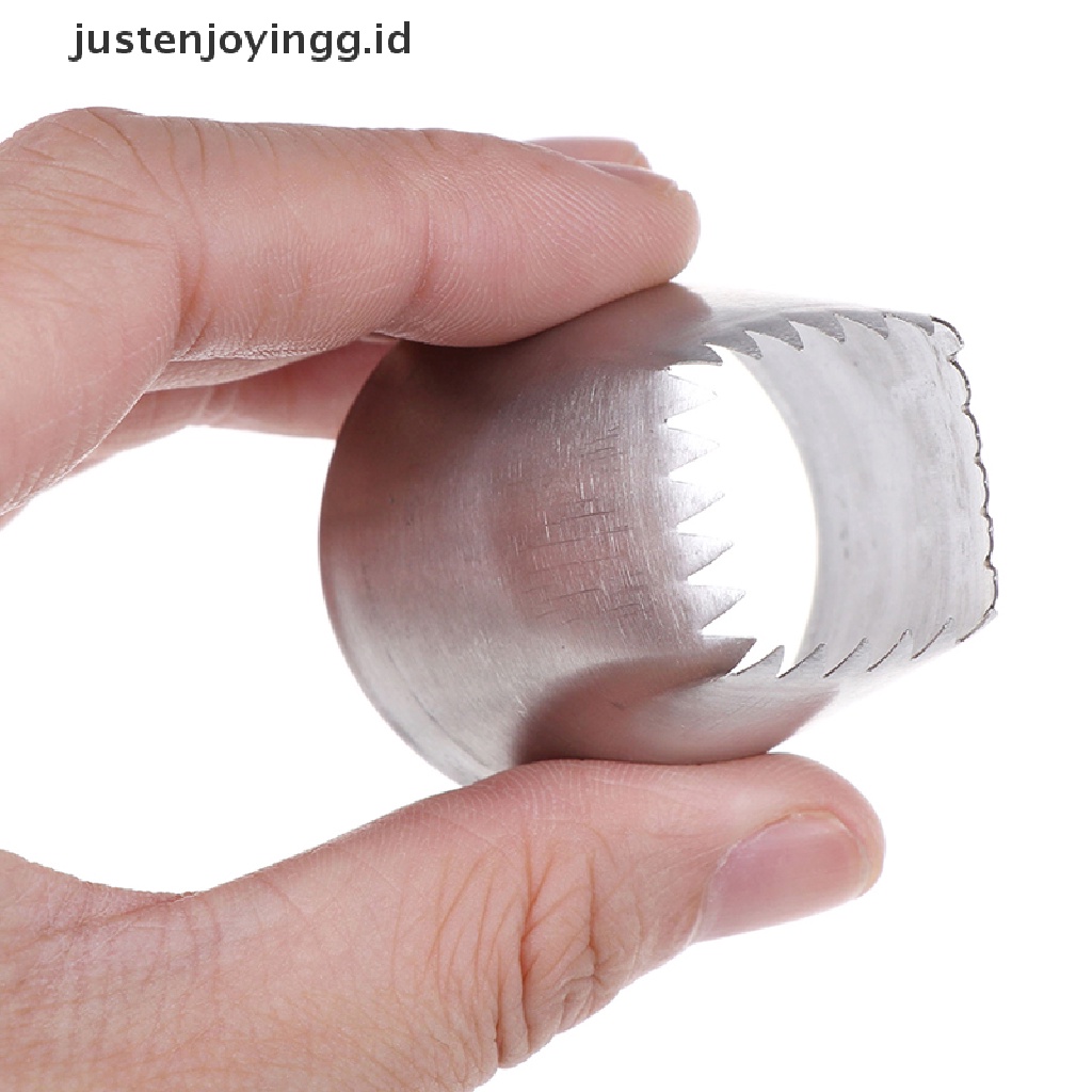 // justenjoyingg.id // 3pcs Square Heart Icing Piping Nozzles Russian DIY Cream Cake Pastry Tips Tool ~