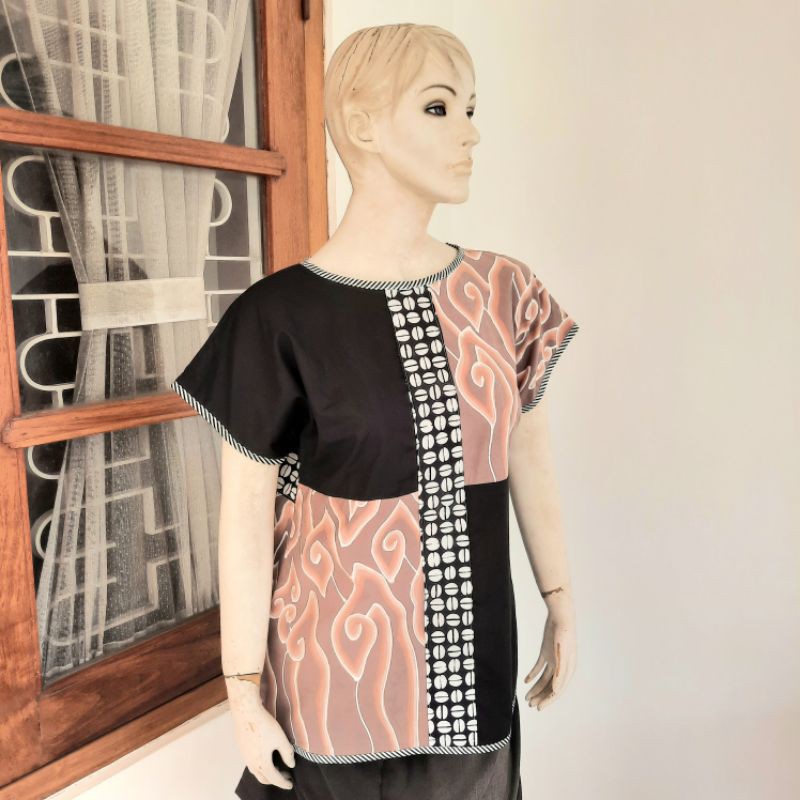 Atasan Blouse Batik Tulis mega mendung wanita modern