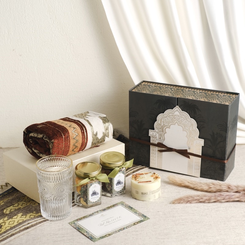 

Toba Hampers B