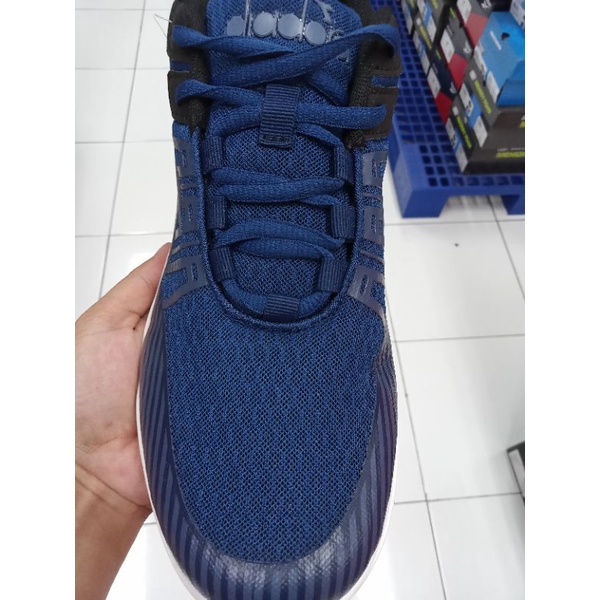 Sepatu Diadora Entra (M)
