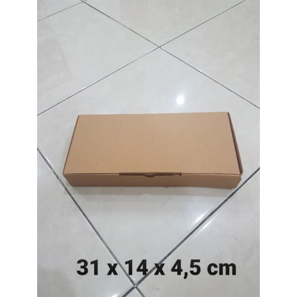 

Kardus Box uk. 31x14x4,5 cm Kotak Karton Die Cut