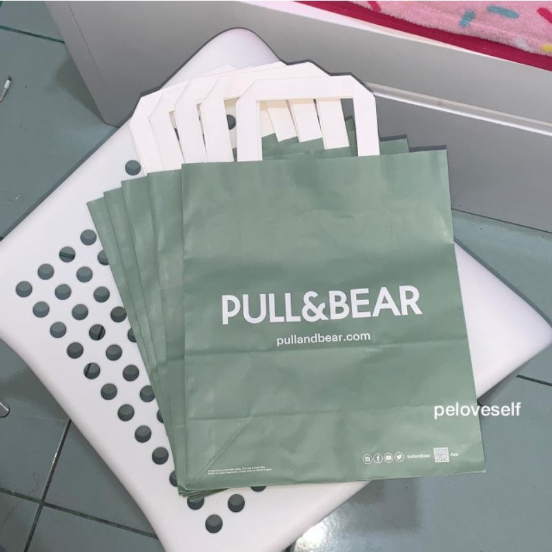 

Paperbag PULL&BEAR