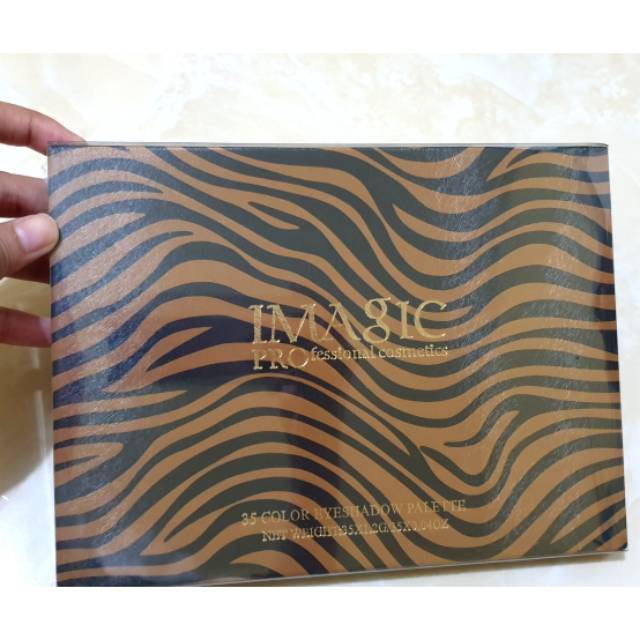 Imagic professional cosmetics 35 color eyeshadow palette