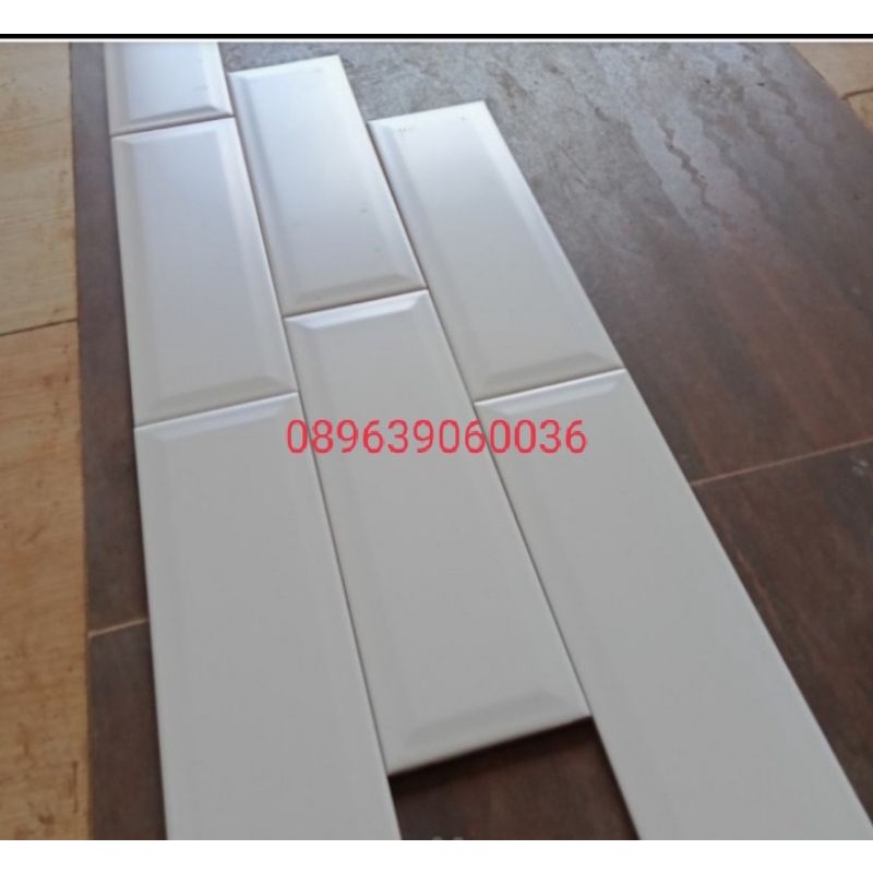 Keramik Subway Bevel 10x20 Putih grade A