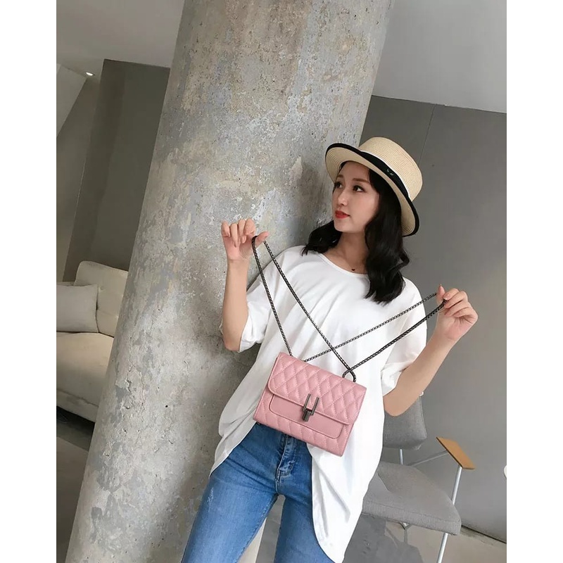 [LOKAL] DOMMO - D1524  TAS CHELSY Tas Selempang Wanita Fashion Slingbag Rantai