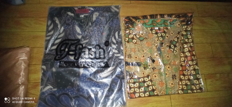 Trolistore Grosir Kemeja Batik Lengan Panjang Kbds