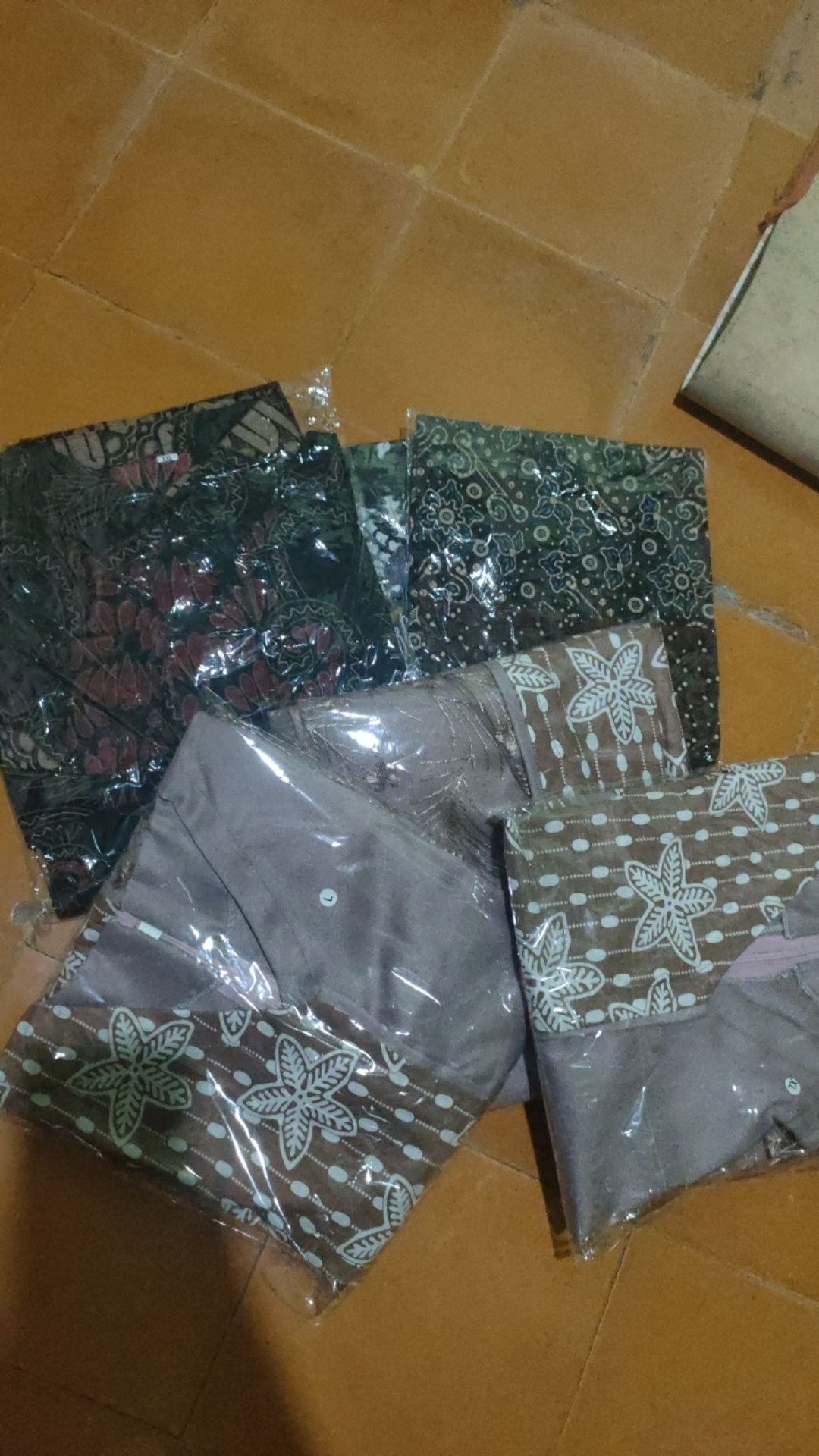 Atasan Blouse Batik Wanita Modern Fashion Wanita Kekinian Brokat Batik Kombinasi Ruby And Arsyla