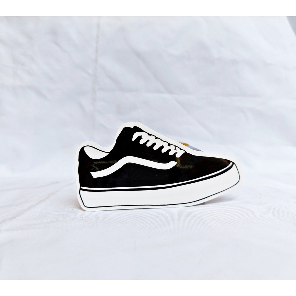 

STIKER sticker SHOES vinyl LOGO BRAND AESTHETIC HP LAPTOP MOTOR MOBIL WATERPROOF