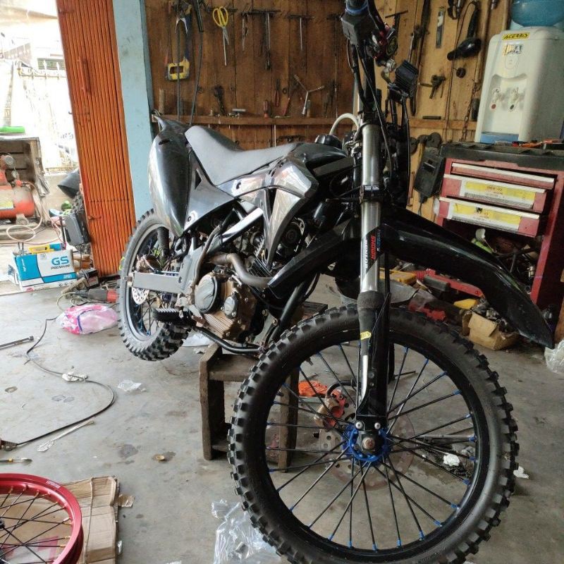 shok depan USD D-Tracker klx 150 PNP klx copotan