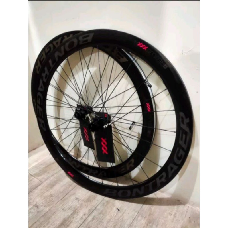 WHEELSET ROAD BIKE DISC CARBON BONTRAGER AEOLUS XXX4 CLINCHER
