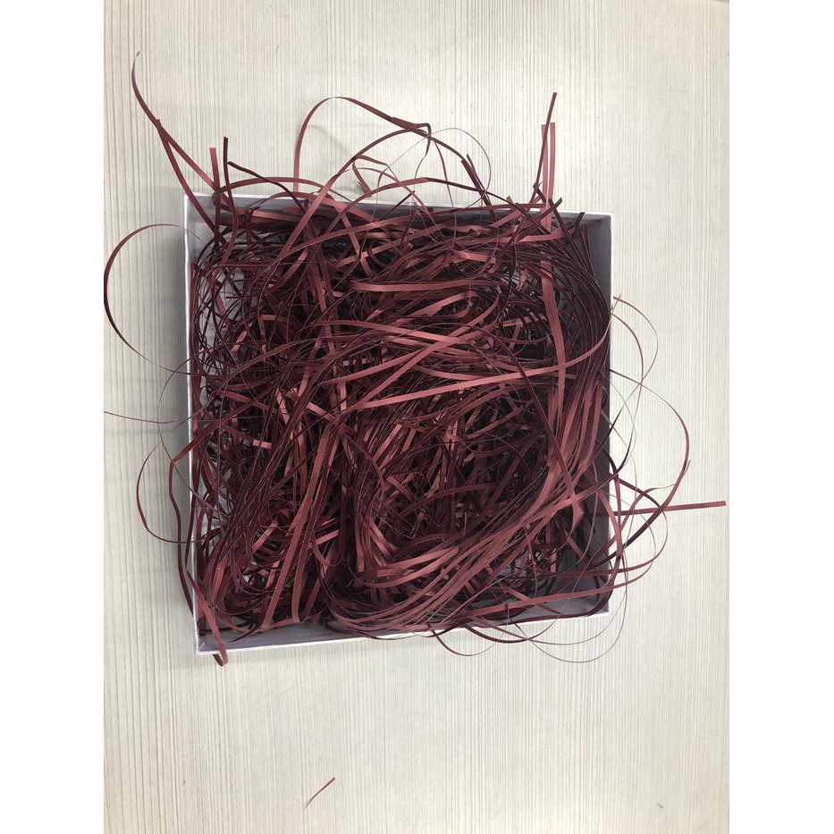 

PROMO - Shredded paper Red Maroon Plasma / Straight cut / 200 gr / merah marun