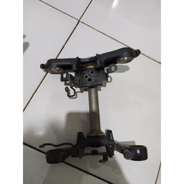 Segitiga Rajawali Sok Depan CBR K45G LED CBR 150 K45N LED