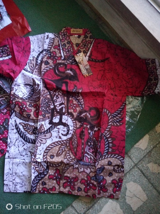 Model Kemeja Batik Pria Kemeja Batik Lengan Pendek Kemeja Batik Pekalongan Kemeja Batik Pakaian Pria