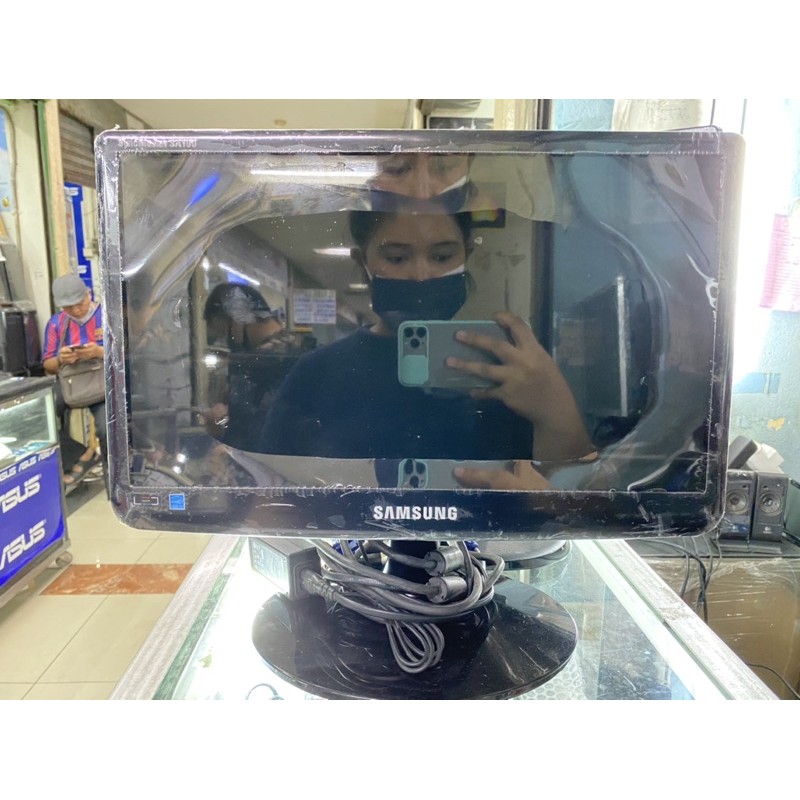 LED Monitor Samsung 16 inch SyncMaster SA100  Second/Bekas