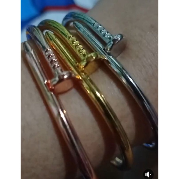 Gelang Paku Titanium