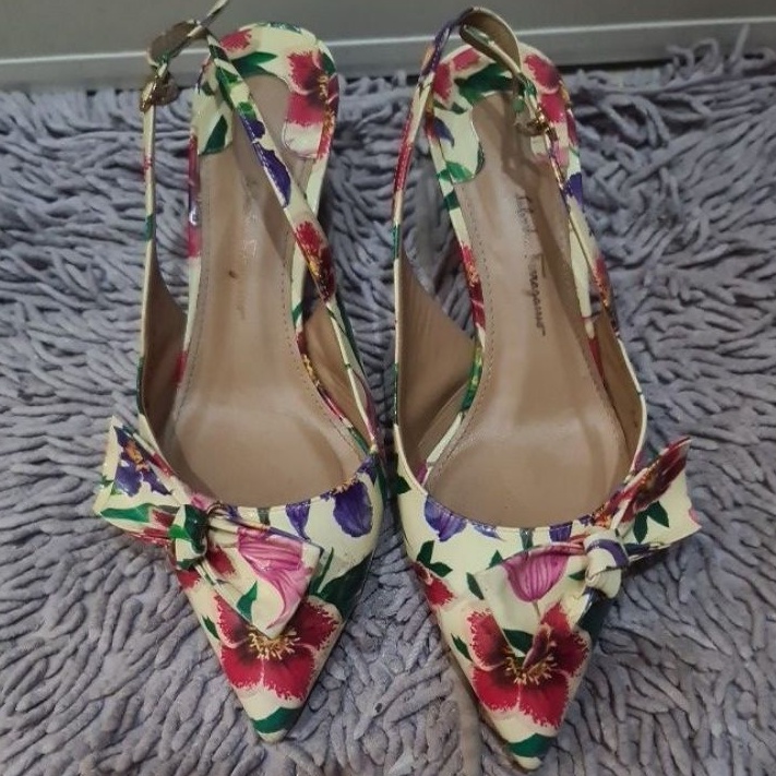 sepatu heels salvatore ferragamo SF size 7,5 D